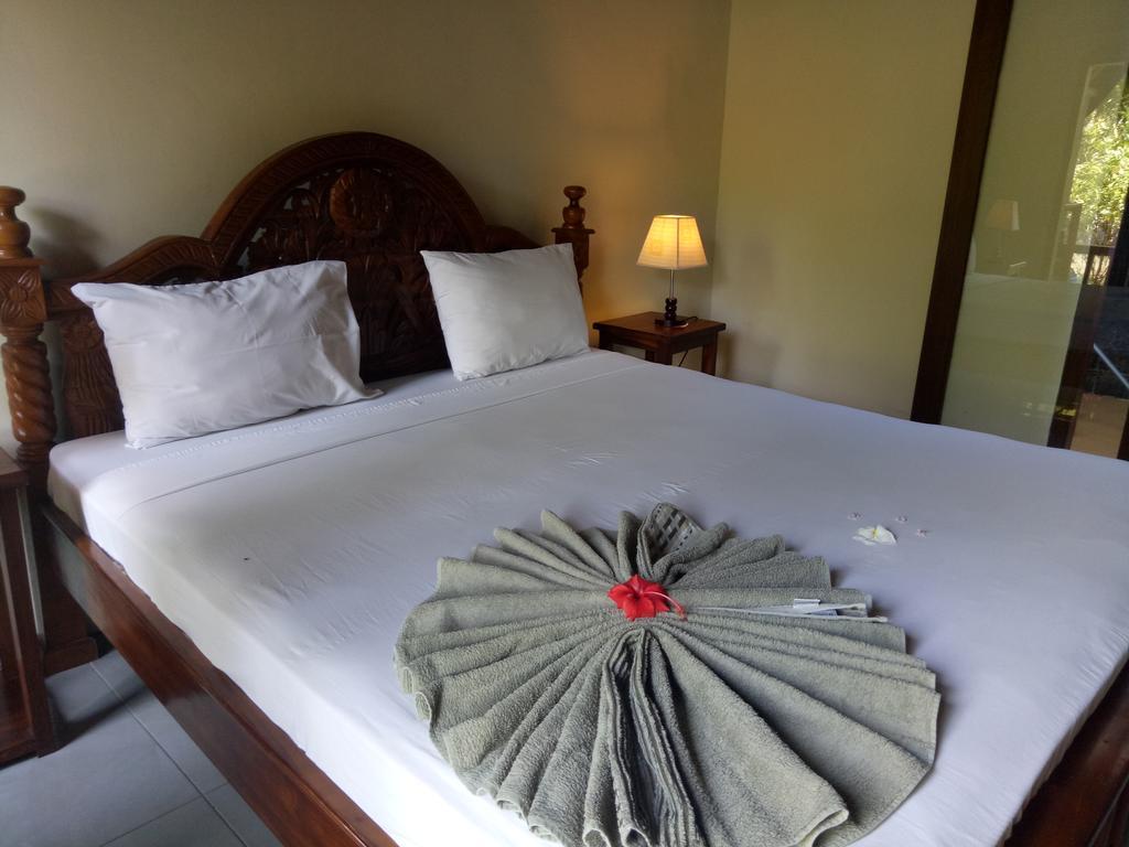 Rose Bungalow Hotel Pemenang ภายนอก รูปภาพ
